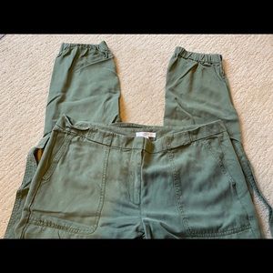 Ann Taylor Loft olive jogger/pants size 14